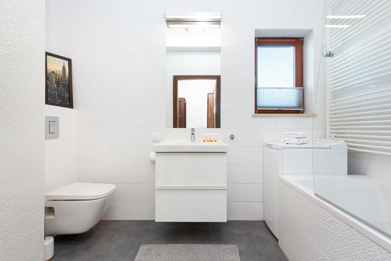 Apartamenty Bliska Praga By Noclegi Renters Warsaw Exterior photo